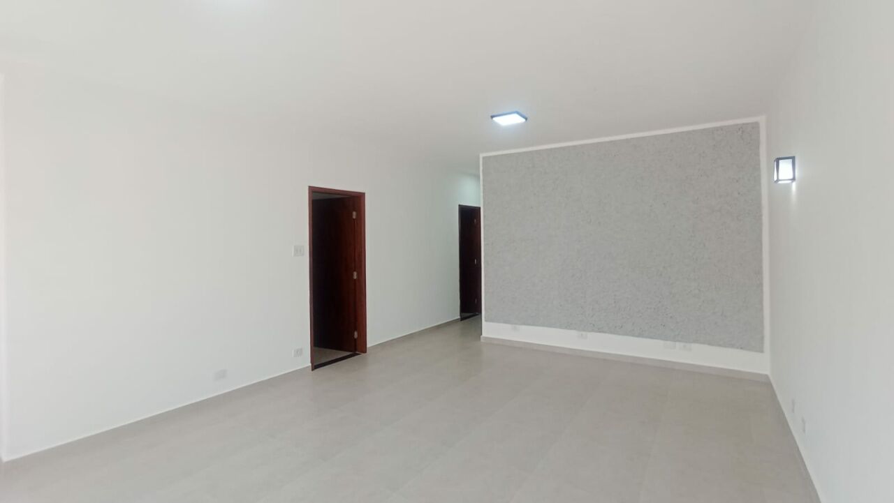 Sobrado 130m² 3 quartos 1 suite 4 vagas FL15