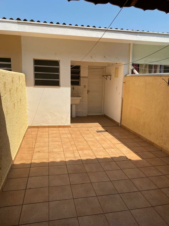 Vila Butantã   Casa Térrea com Amplo Espaço e Quintal FL43