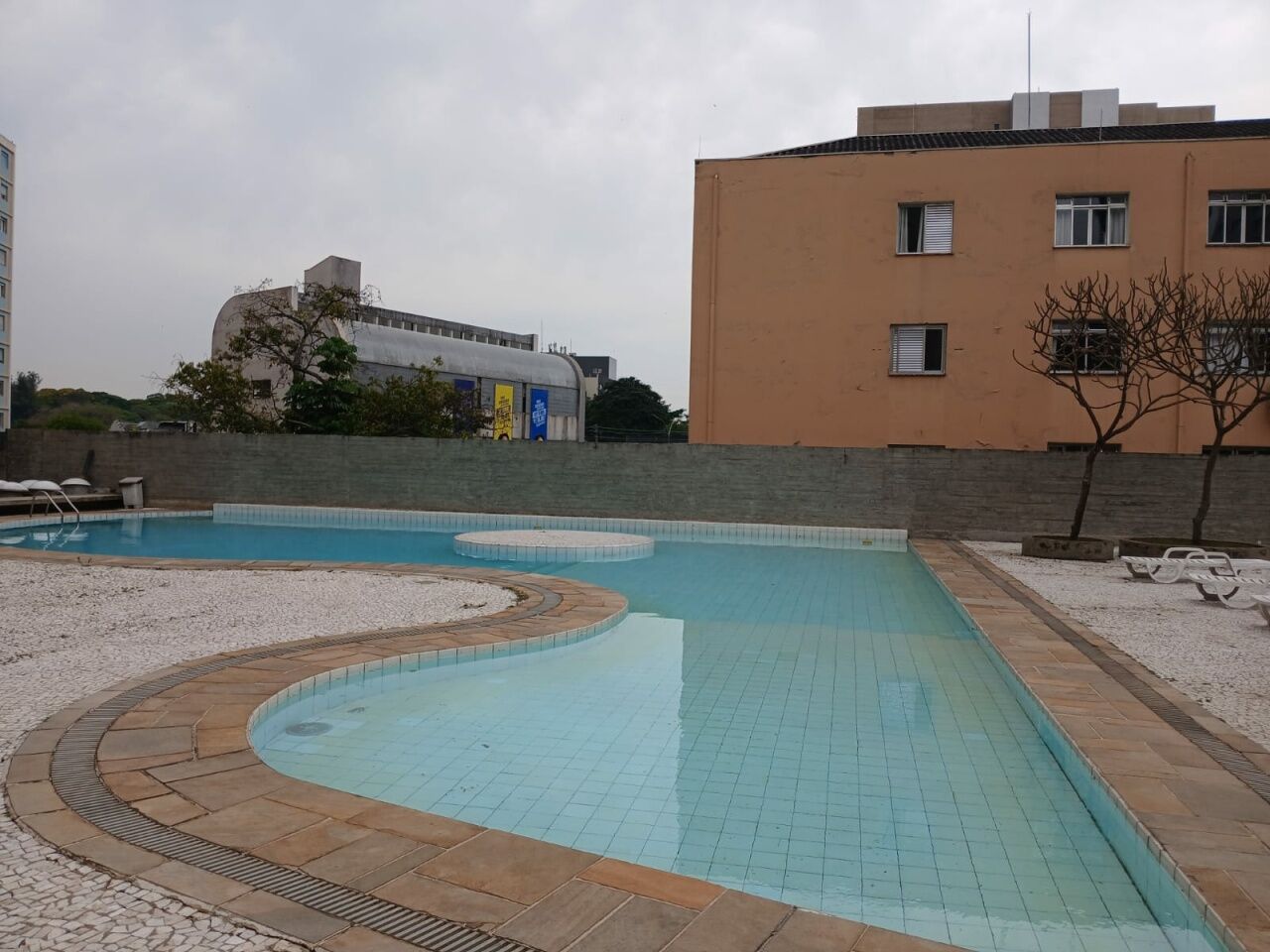 Sobrado a venda com 150 metros 3 quartos 2 vagas Butantã USP FL62