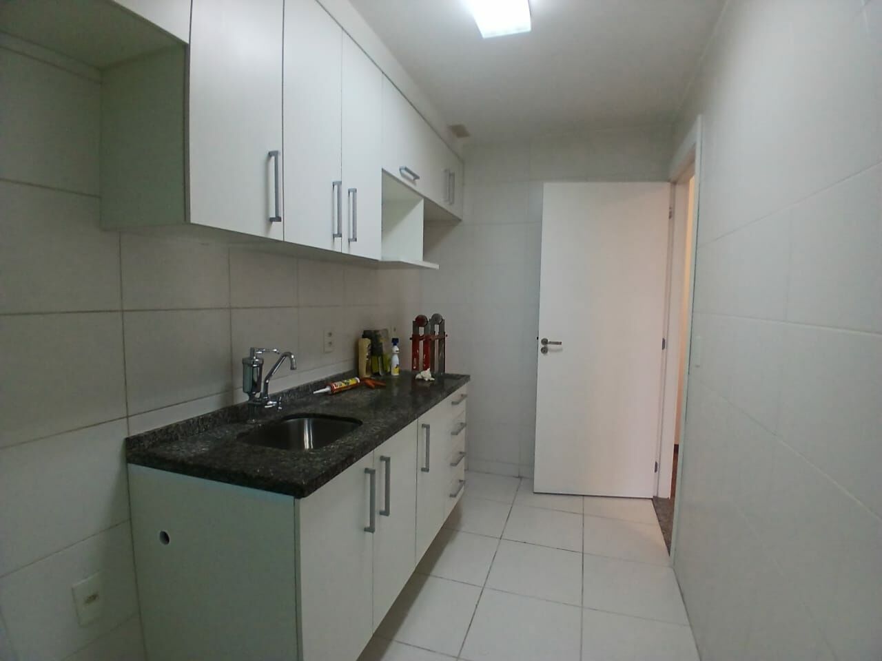 ** COTIA CASA EM COND   FECHADO NA GRANJA VIANA C   3 DORMS   1 SUÍTE   6 VGS   FL23