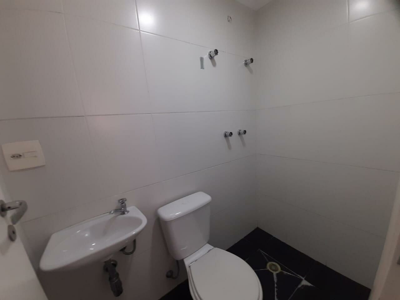 VENDO APARTAMENTO NA ALBERT BARTHOLOME  FL42