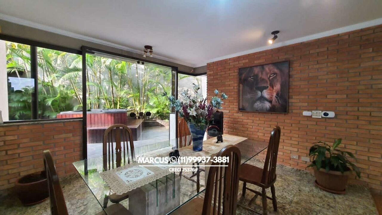 SOBRADO NO JAGUARÉ C   3 DORMS; SUÍTE   2 VAGAS E PISCINA   FL23