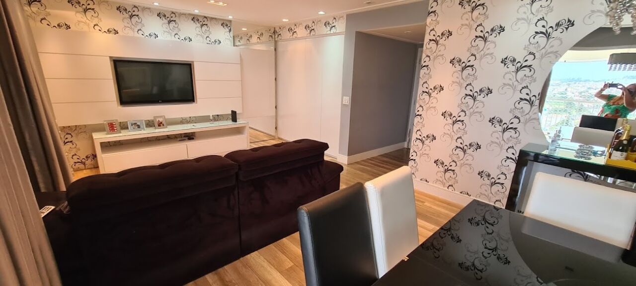 JD   BONFIGLIOLI SOBRADO COM 3 DORMS; 1 SUÍTE   4 VAGAS DE GARAGEM   FL23