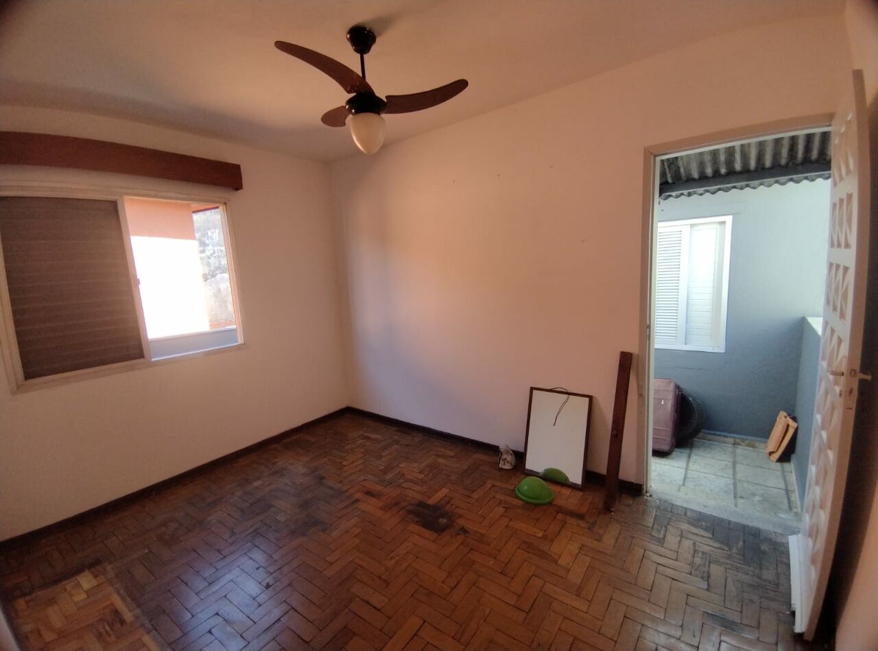 VENDO BELO SOBRADO NO CAMPO LIMPO