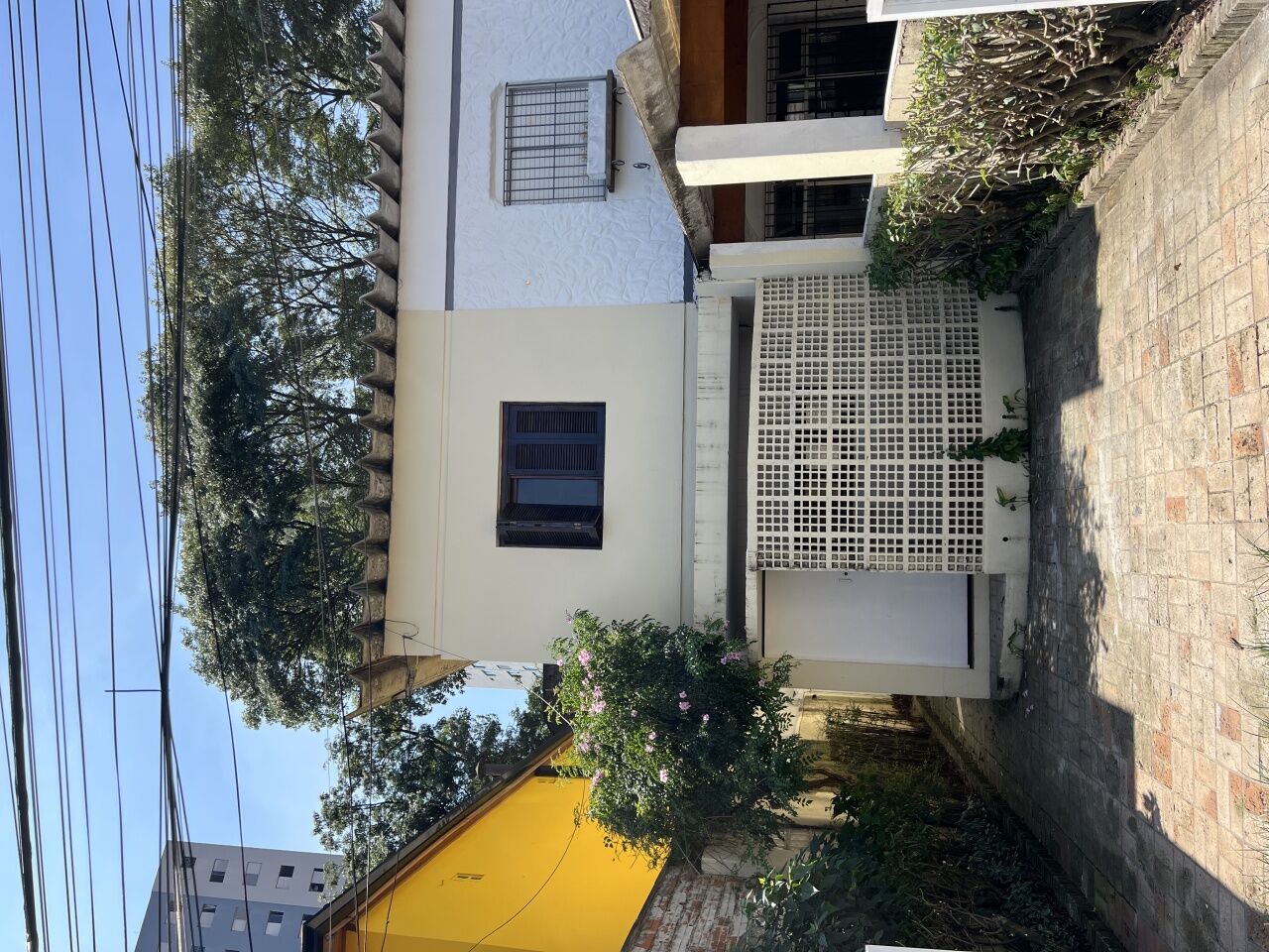 CASA DE VILA COM 2 DORMITORIOS (1 SUITE) COM CLOSET   FL52