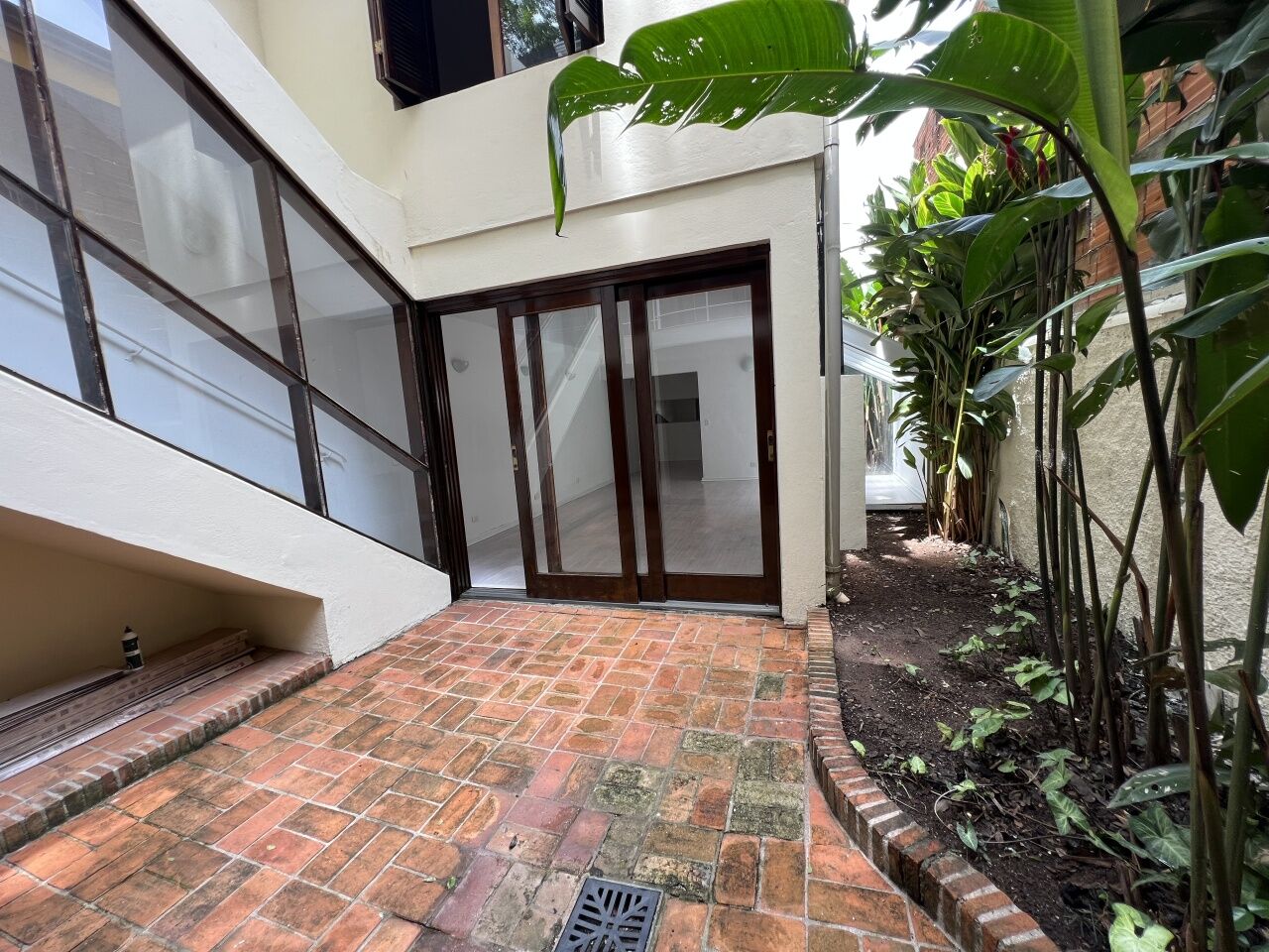 SOBRADO TRIPLEX CHACARA DO JOCKEY  210M² 3 QUARTOS (1 SUITE) 1 VAGA  FL15