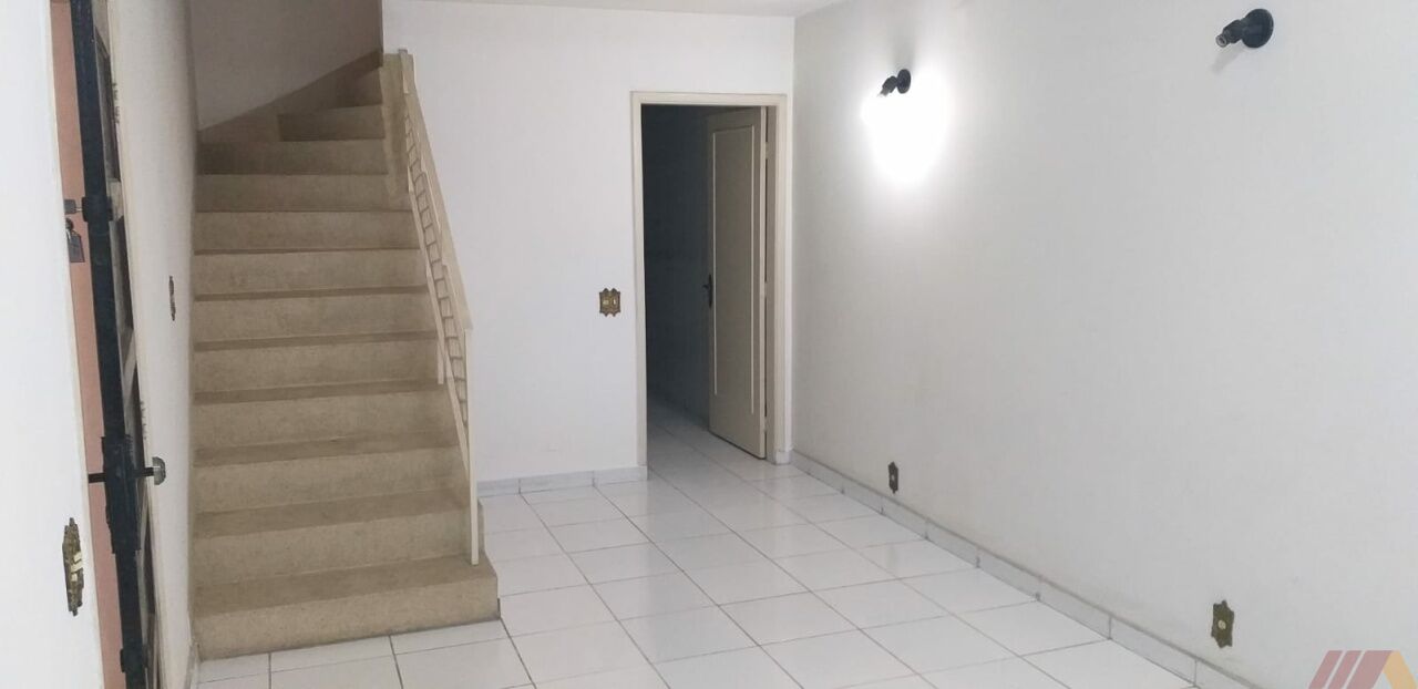 Casa Assobradada para Venda - Jardim das Laranjeiras
