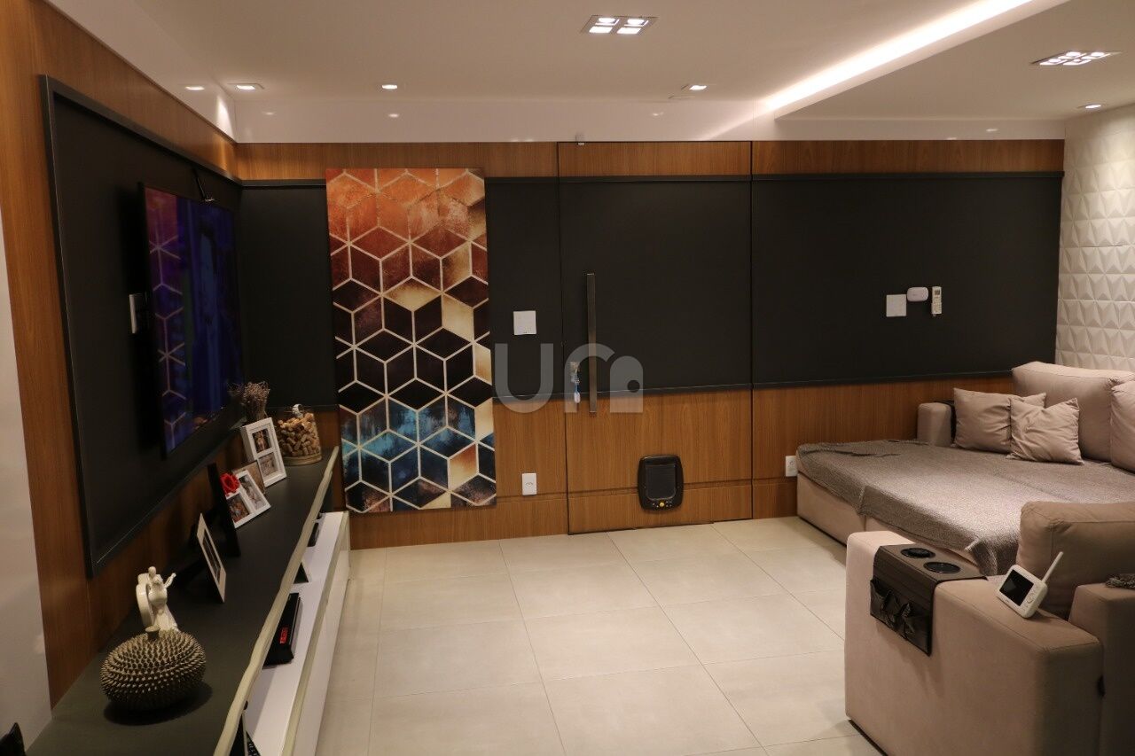 Sobrado para Venda - Cidade Monções