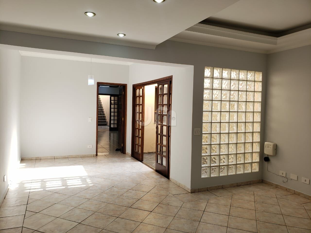 Sobrado para Venda - REGIÃO INDISPONÍVEL