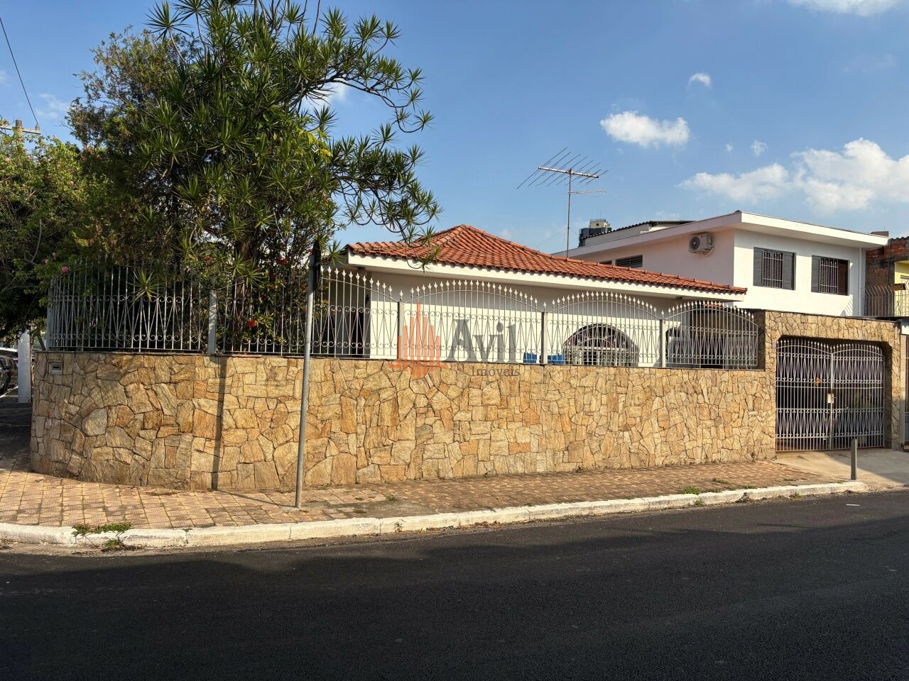 Casa Térrea para Venda - Vila Carrão