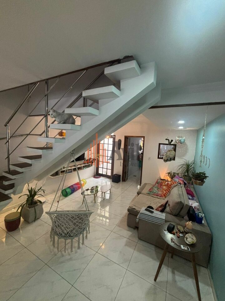 Sobrado para Venda - Vila Anastácio