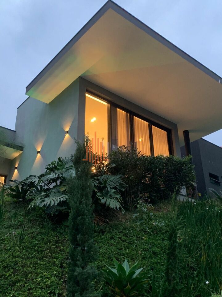 Casa de Condominio para Venda - Arujázinho I, II e III