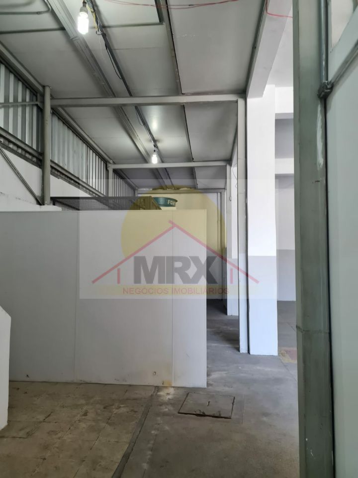 Depósito-Galpão-Armazém à venda, 200m² - Foto 3