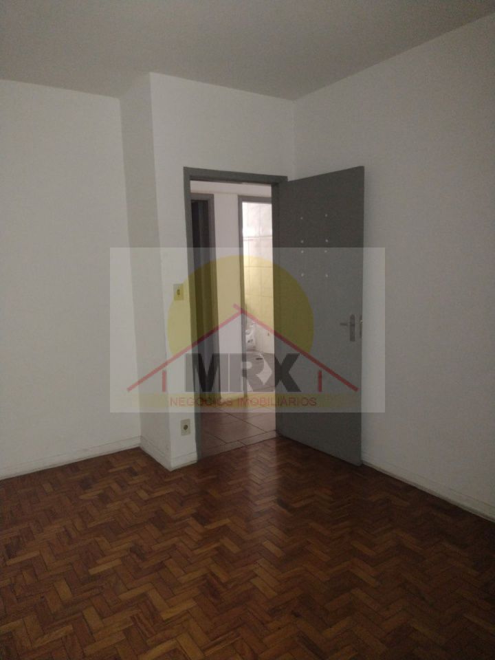 Casa Comercial à venda com 4 quartos, 320m² - Foto 3