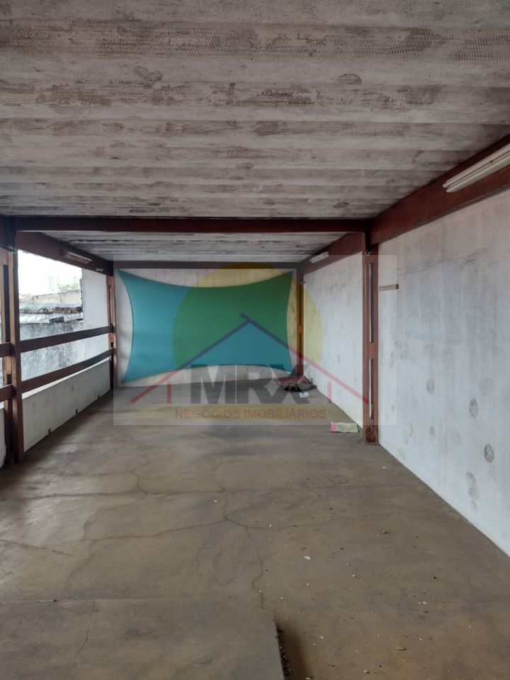 Casa Comercial à venda com 4 quartos, 320m² - Foto 12