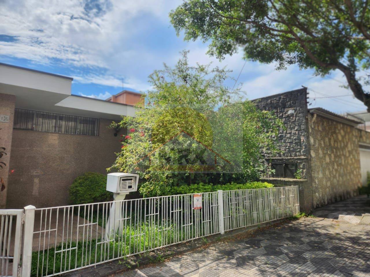 Casa à venda e aluguel com 3 quartos, 398 - Foto 3