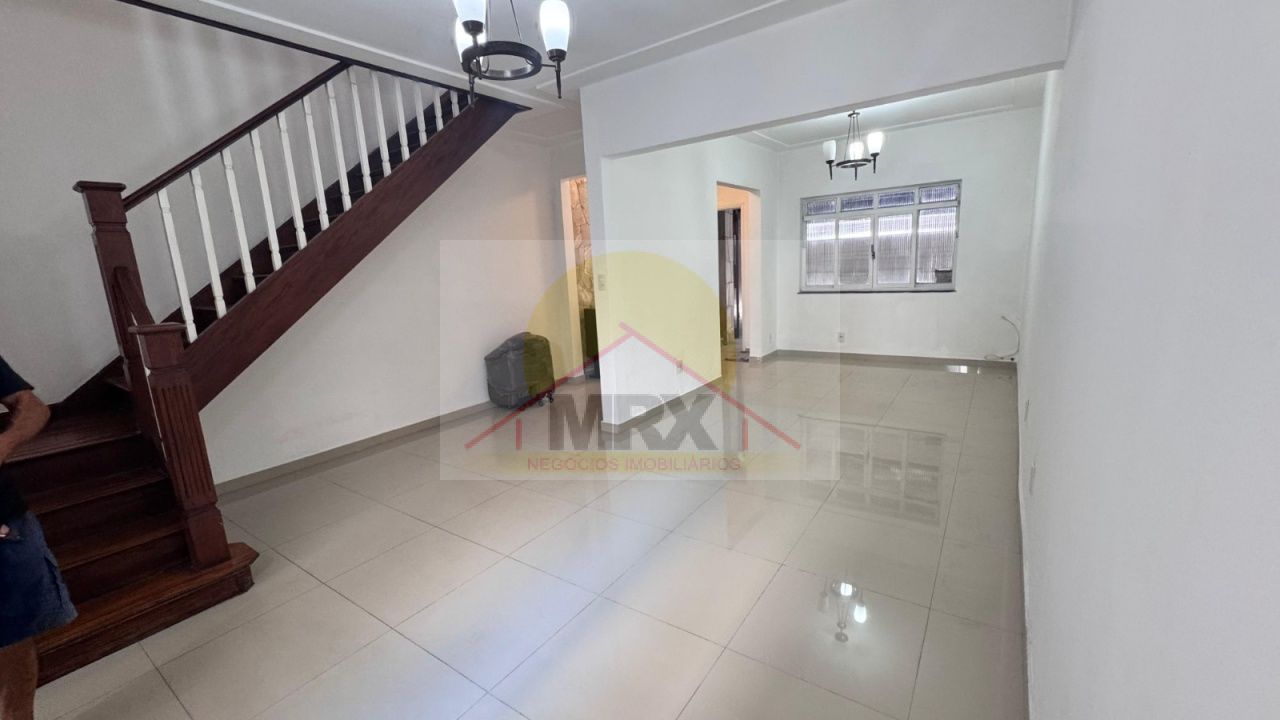 Casa, 3 quartos, 175 m² - Foto 2