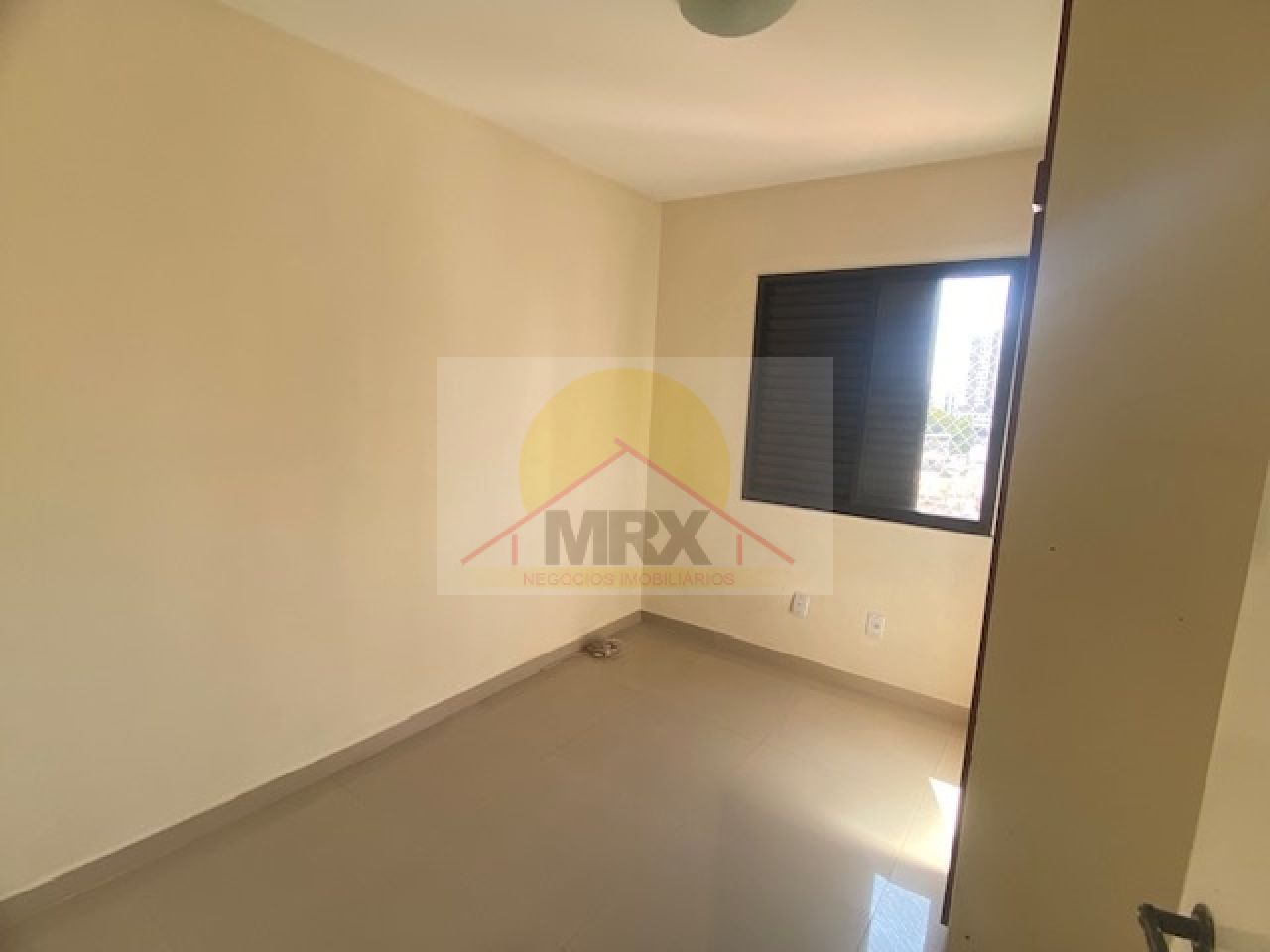 Apartamento à venda e aluguel com 2 quartos, 50m² - Foto 13