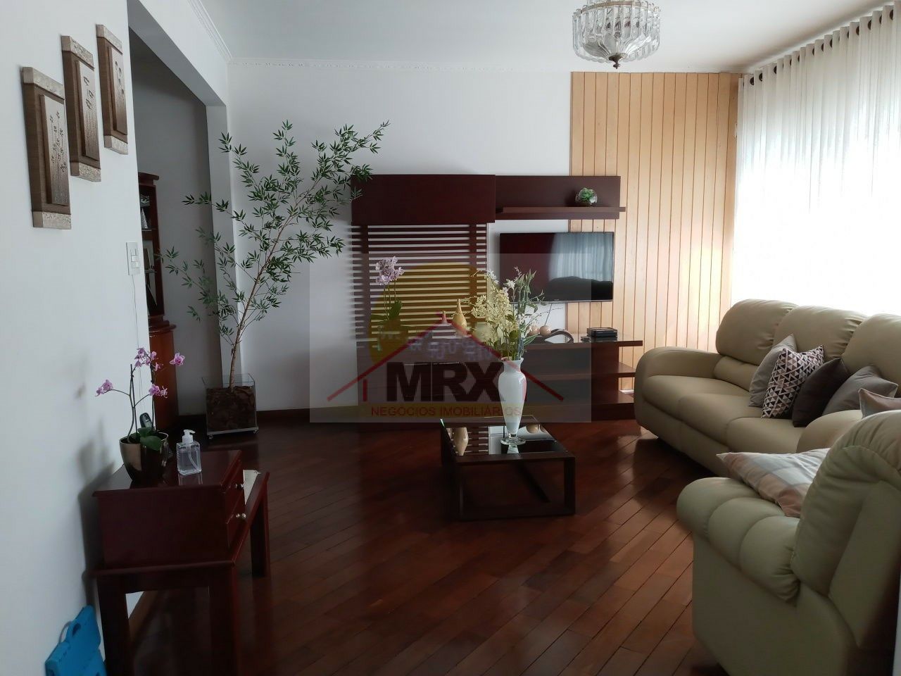 Casa, 3 quartos, 253 m² - Foto 2