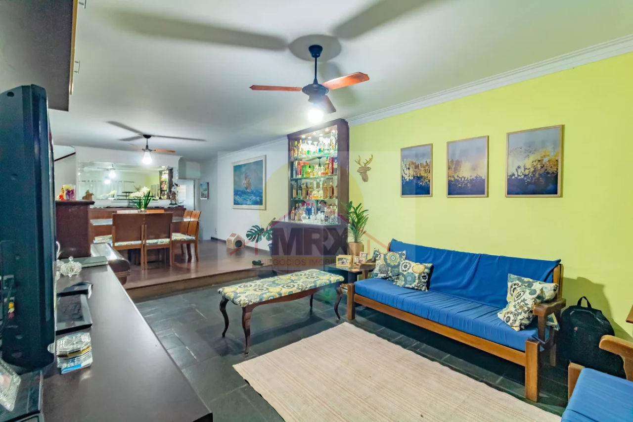 Casa, 3 quartos, 180 m² - Foto 1