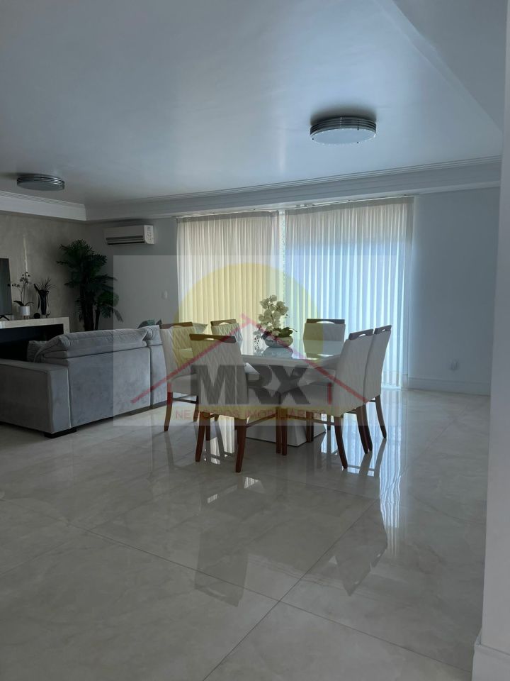 Casa, 3 quartos, 300 m² - Foto 9