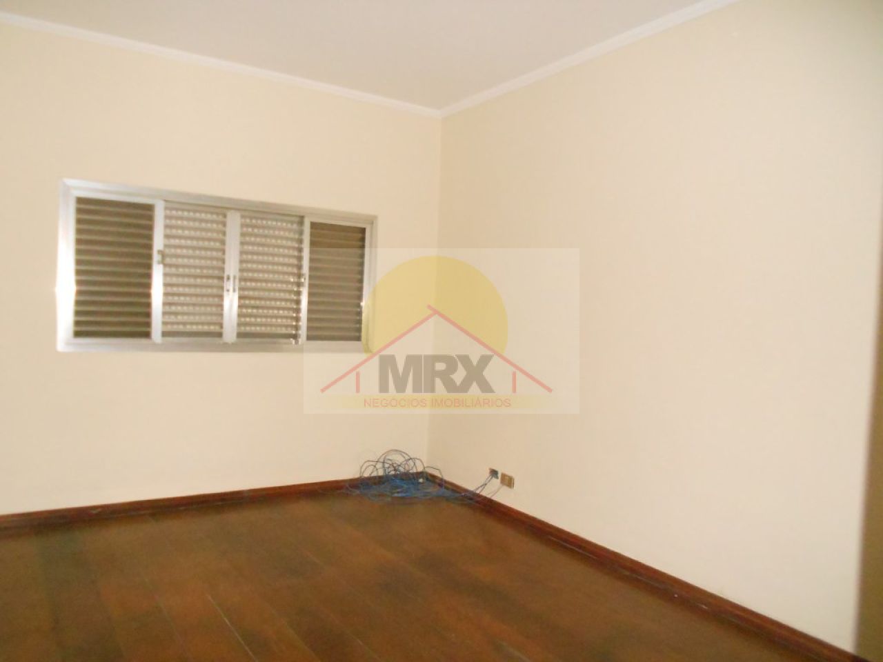 Casa para alugar com 3 quartos, 202m² - Foto 7