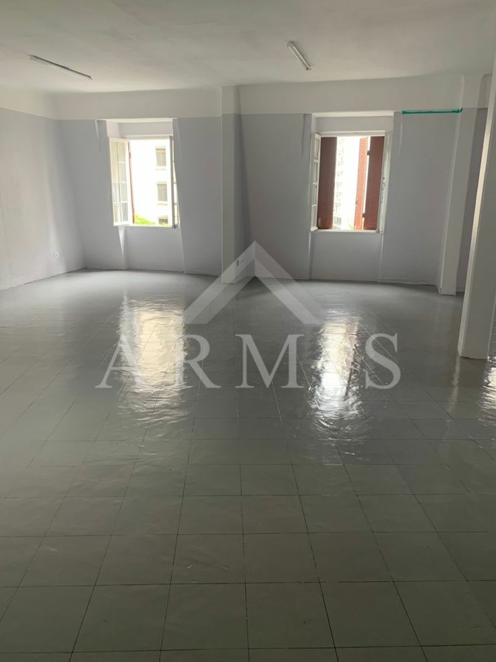 Conjunto Comercial 280m2 - Centro