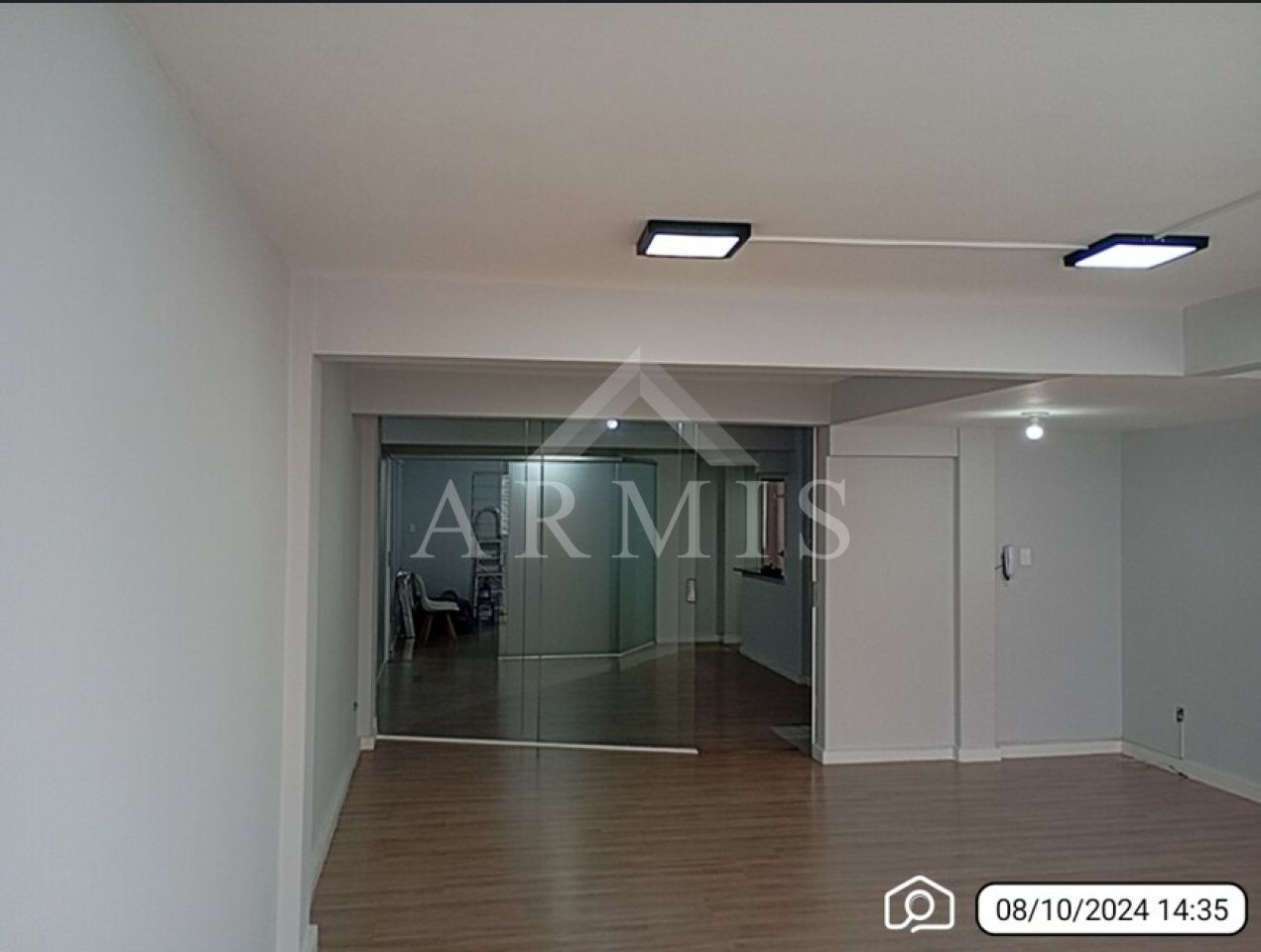 Ótimo Conjunto Comercial em Santa cEcilia