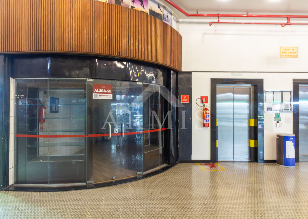 Loja de 32m² disponível para locação na Galeria do Rock 