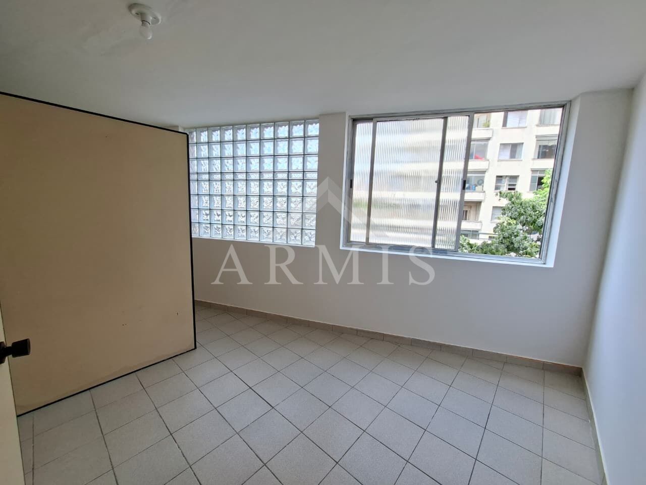 Conjunto comercial de 80m² disponível para locação em Santa Cecília, São Paulo - SP