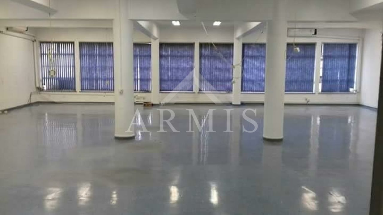 Conjunto Comercial no Centro!