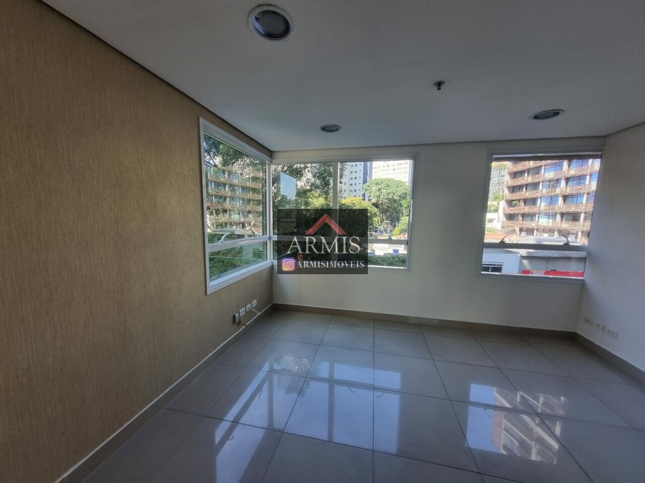 Conj. Comercial para Venda - Bela Vista