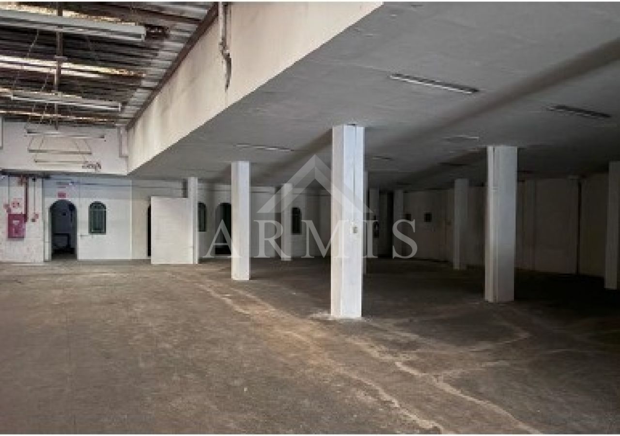 Galpão com 600m² em Santana!