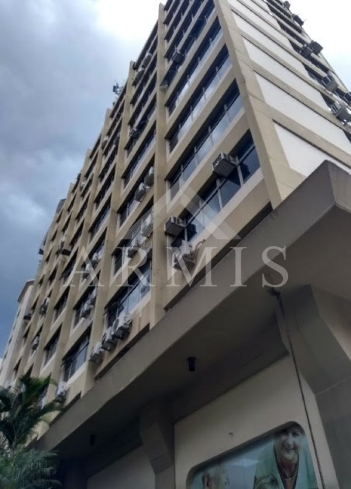 Ótimo conjunto  Comercial no Itaim!