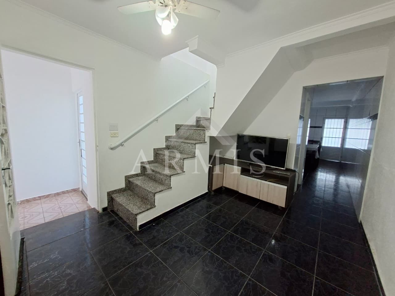 Sobrado de 125m² com 03 dormitórios disponível para locação no Jardim Vila Formosa