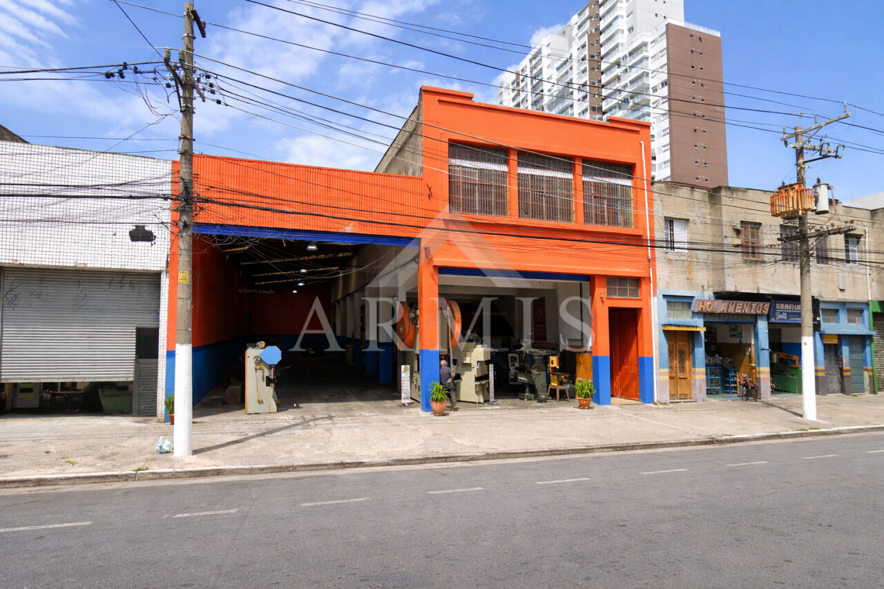 Galpão de 1.770m² disponível para locação no Brás.