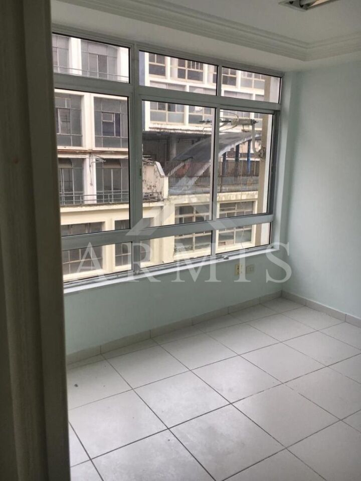 Sala comercial de 38m² disponível para locação na República, São Paulo - SP.