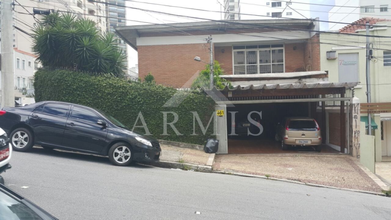 Amplo sobrado comercial, com estacionamento na esquina com a PUC Perdizes