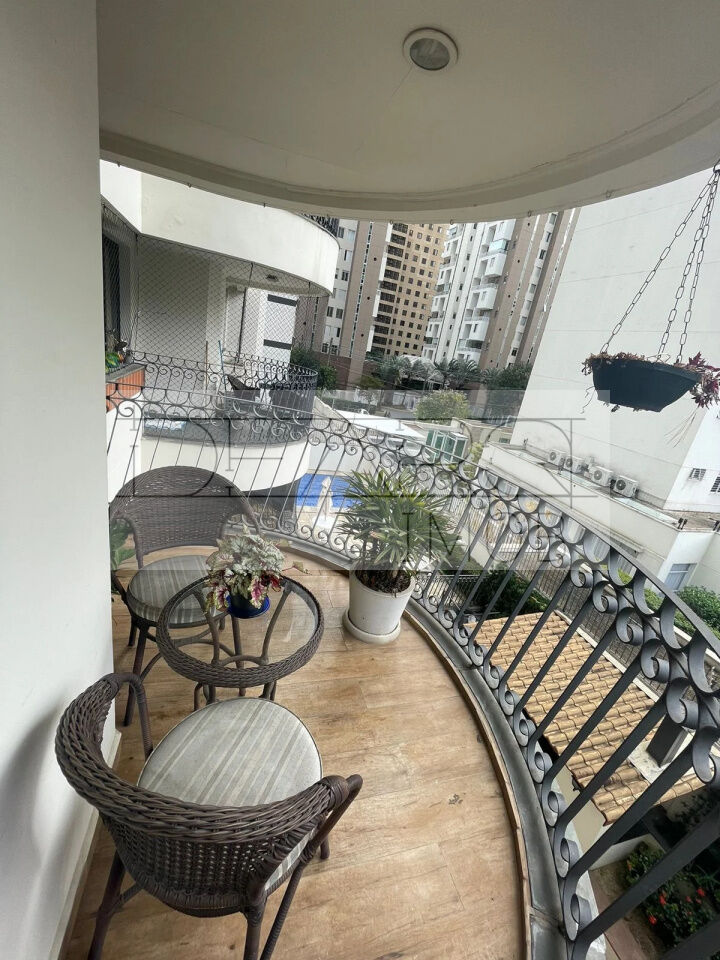Apartamento para Venda - Moema