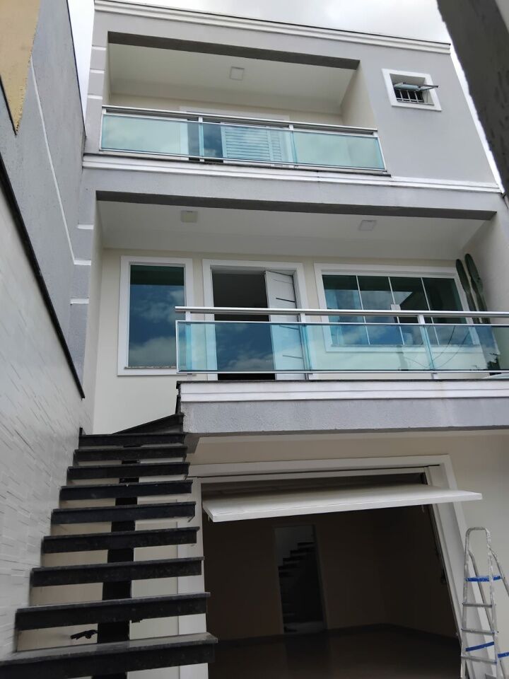 Sobrado para Locação - Santa Teresinha