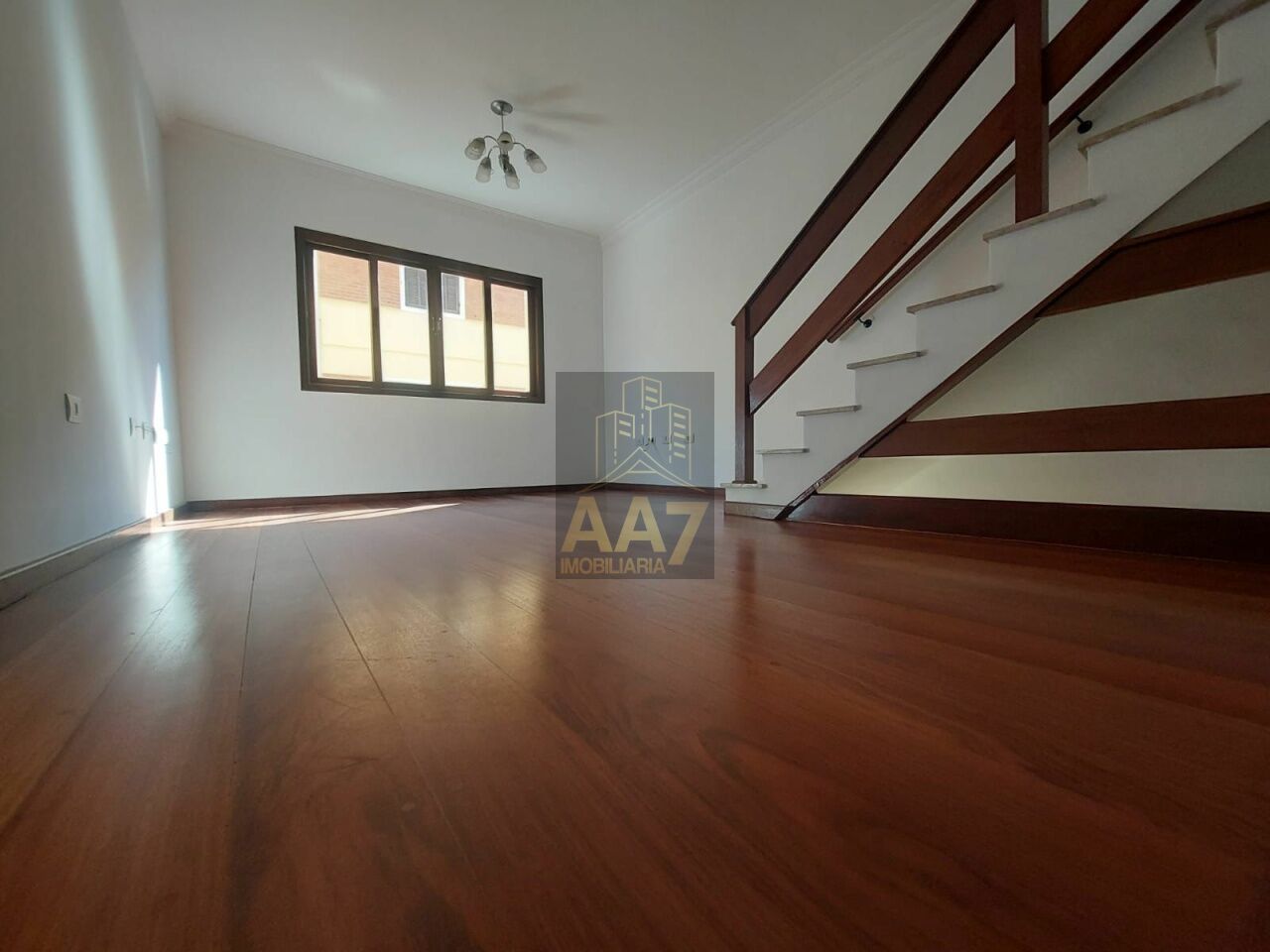 Condomínio para Venda - Vila Gomes