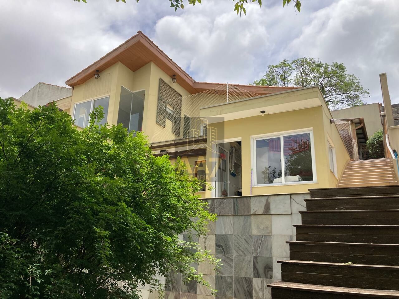 Casa Assobradada para Venda - Instituto de Previdência