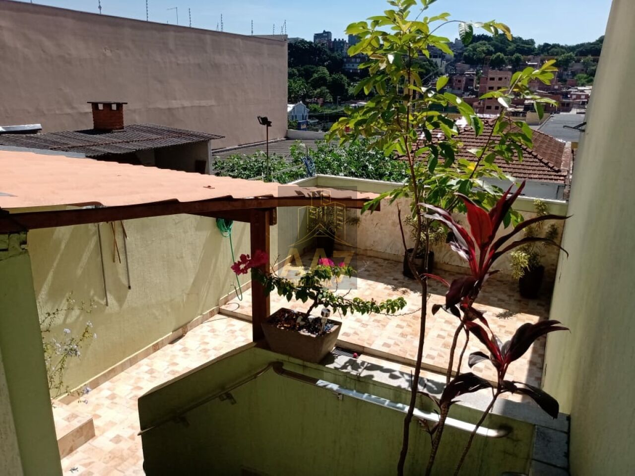 Sobrado para Venda - Vila Universitária