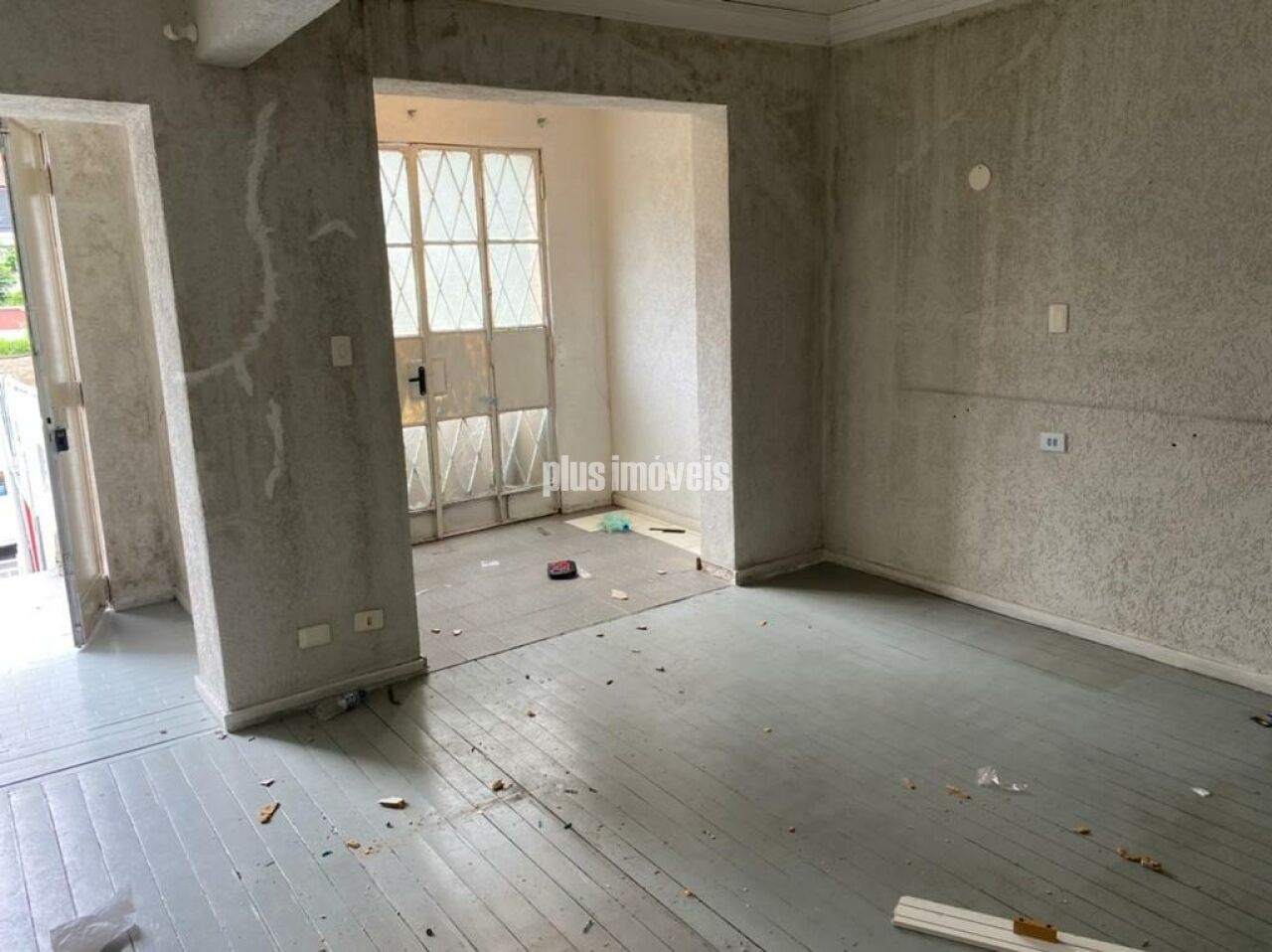 Casa à venda com 3 quartos, 232m² - Foto 2