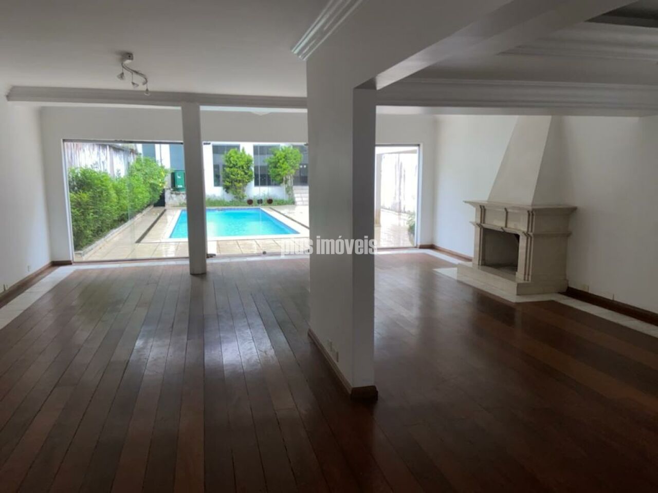 Casa, 3 quartos, 440 m² - Foto 1