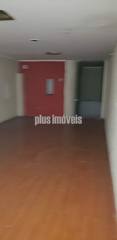 Casa Comercial à venda com 2 quartos, 300m² - Foto 2
