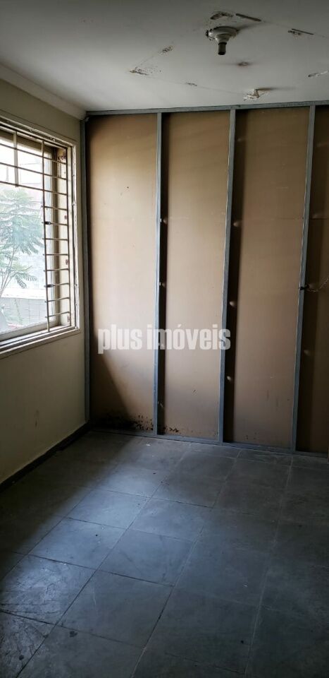 Casa Comercial à venda com 2 quartos, 300m² - Foto 13
