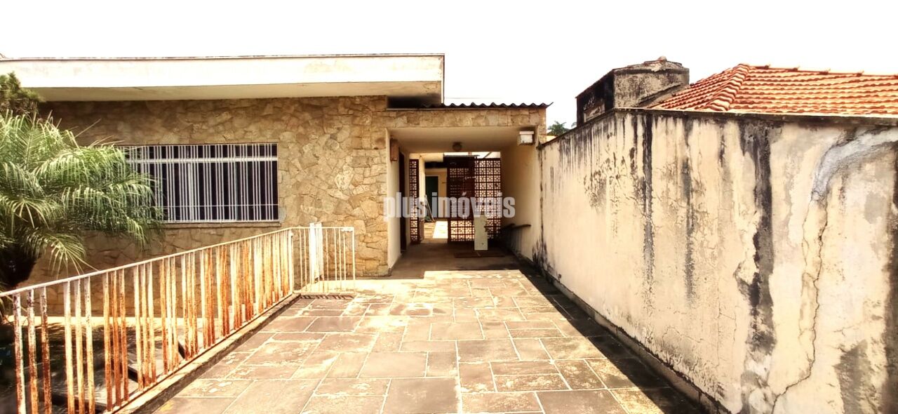 Casa à venda com 3 quartos, 167m² - Foto 2