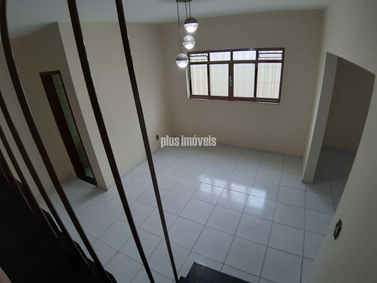Casa à venda com 3 quartos, 280m² - Foto 2