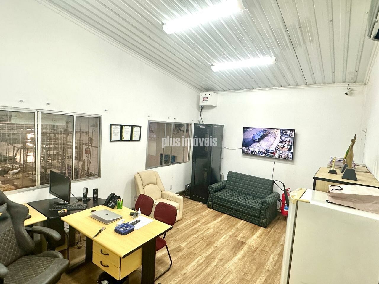 Depósito-Galpão-Armazém à venda, 370m² - Foto 1